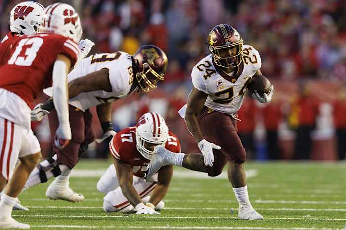 Minnesota Gophers running back Mo Ibrahim